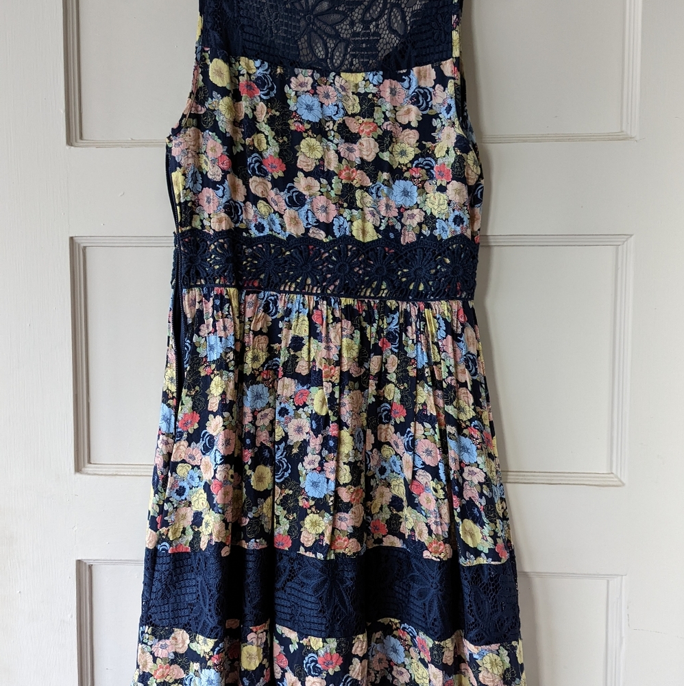 Lauren Conrad Sz. 2 Dress